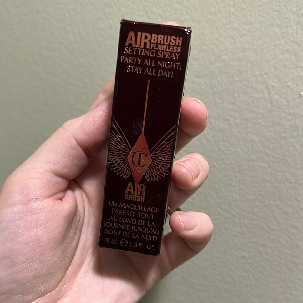 Charlotte Tilbury Airbrush Flawless Setting Spray Box